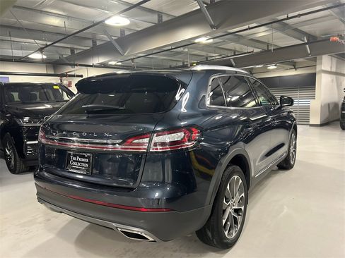 Used 2023 Lincoln Nautilus Reserve image 2