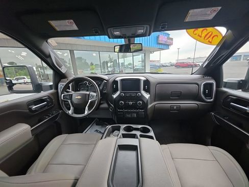 Used 2023 Chevrolet Silverado 2500 LTZ w/ Z71 Off-Road Package AWD/4WD image 19