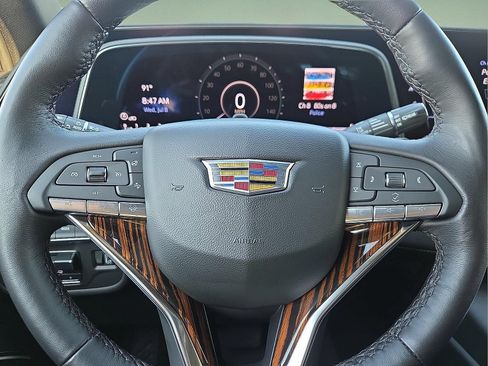 Used 2024 Cadillac Escalade Premium Luxury w/ Performance Package AWD/4WD image 24