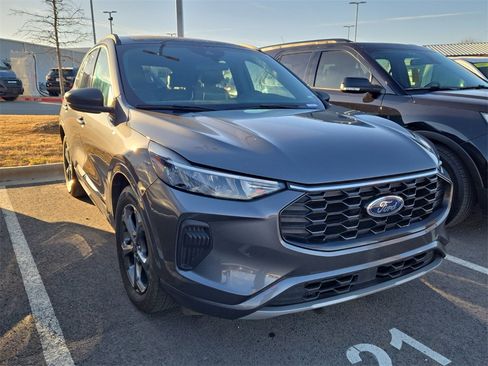 Used 2024 Ford Escape ST-Line image 4