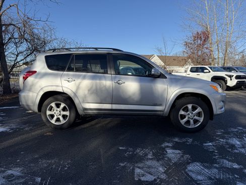 Used 2011 Toyota RAV4 Limited image 7