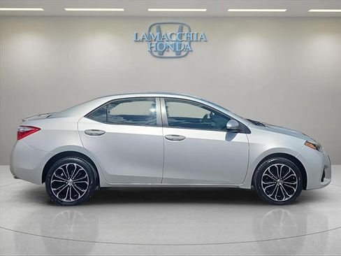 Used 2015 Toyota Corolla S FWD image 6
