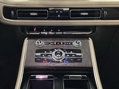 Used 2021 Lincoln Aviator Reserve w/ Equipment Group 201A image 20