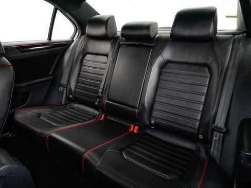 Used 2015 Volkswagen Jetta GLI SE image 19