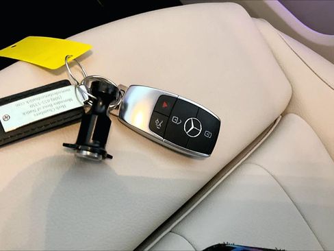Certified 2023 Mercedes-Benz GLA 250 4MATIC image 14