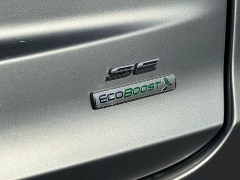 Used 2020 Ford Fusion SE image 14