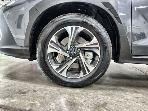 Used 2025 Subaru Crosstrek 2.0i Premium image 10