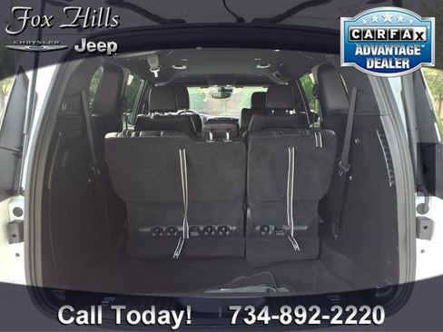Used 2026 Chrysler Pacifica Select FWD image 10