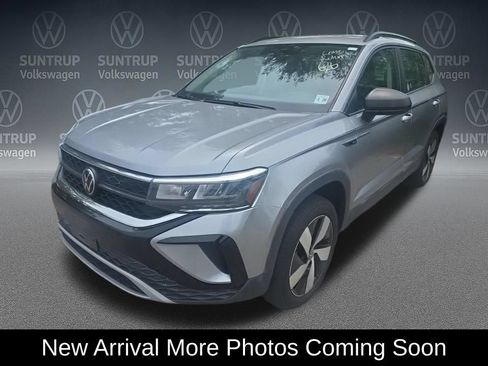 Used 2024 Volkswagen Taos S AWD/4WD image 2