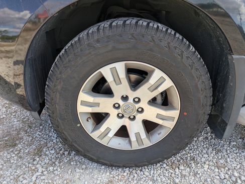 Used 2011 Nissan Pathfinder Silver w/ Protection Pkg image 11