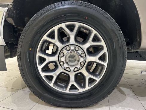Used 2021 Ford F250 Lariat w/ Lariat Value Package AWD/4WD image 28