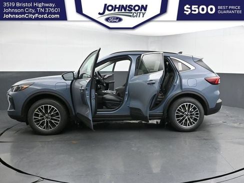 New 2026 Ford Escape SE w/ PHEV Premium Package FWD image 36