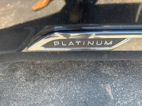 Used 2025 Toyota Sequoia Platinum AWD/4WD image 15