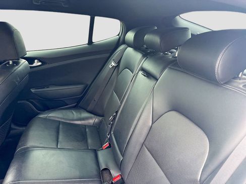 Used 2022 Kia Stinger GT-Line RWD image 24