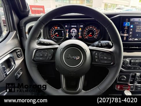 Used 2025 Jeep Wrangler Unlimited Sport AWD/4WD image 39