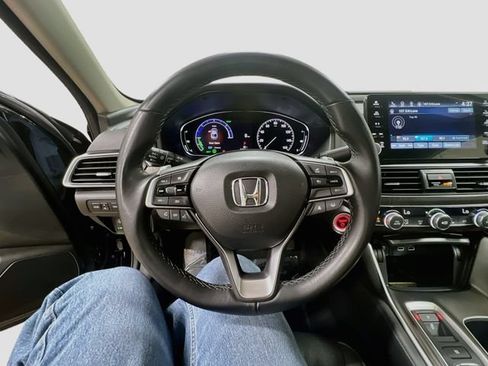 Used 2022 Honda Accord Touring image 11