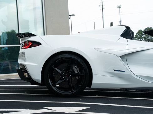 Used 2024 Chevrolet Corvette E-Ray AWD/4WD image 13