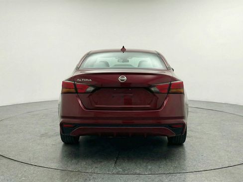 Used 2025 Nissan Altima 2.5 SV image 7