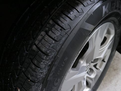 Used 2023 Toyota RAV4 XLE image 31