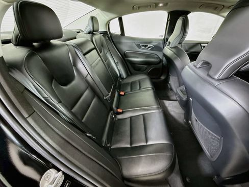 Used 2024 Volvo S60 B5 Core FWD image 25