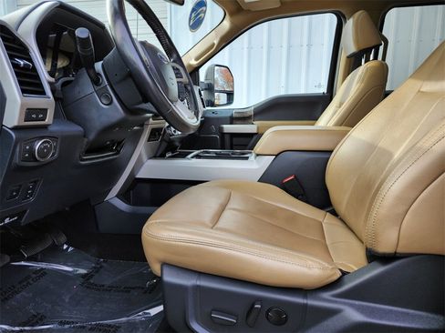 Used 2022 Ford F250 Lariat w/ Tremor Off-Road Package image 16