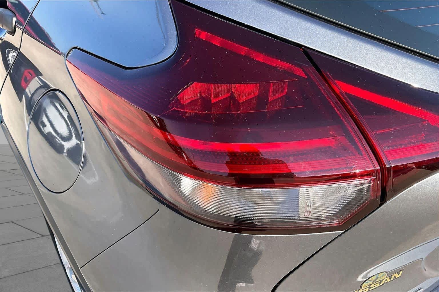 Used 2025 Nissan Kicks Play S FWD image 27