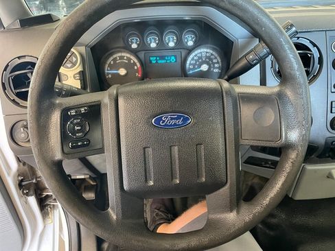 Used 2015 Ford F250 XL w/ XL Value Package AWD/4WD image 8