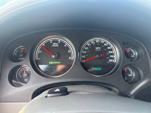 Used 2012 GMC Yukon 4WD Hybrid image 2