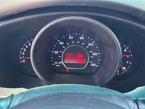 Used 2016 Kia Soul FWD image 34