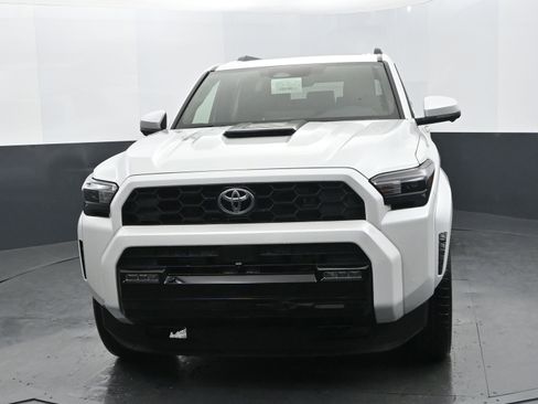 Used 2025 Toyota 4Runner TRD Sport Premium AWD/4WD image 8
