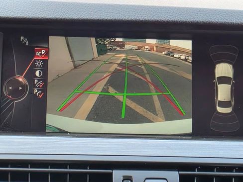 Used 2015 BMW 528i xDrive Sedan AWD/4WD image 25