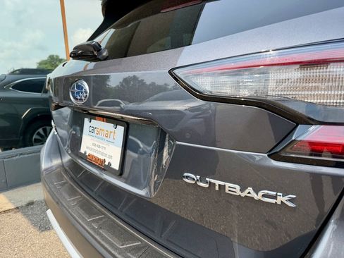Used 2024 Subaru Outback Limited AWD/4WD image 10
