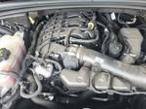 Used 2024 Jeep Grand Cherokee Altitude AWD/4WD image 23