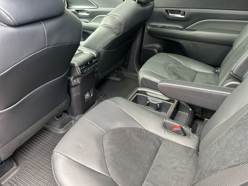 New 2026 Toyota Grand Highlander AWD Hybrid image 11