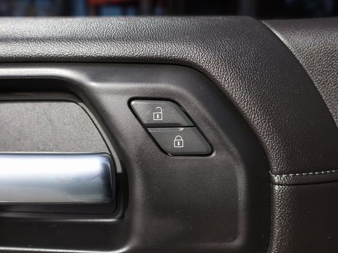 Used 2020 Chevrolet Silverado 1500 LT Trail Boss image 16