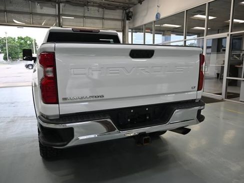 Used 2022 Chevrolet Silverado 2500 LT w/ Convenience Package AWD/4WD image 6