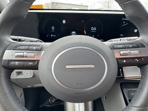 Used 2025 Hyundai Kona Limited image 16