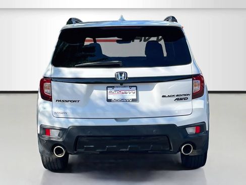 Used 2024 Honda Passport Black Edition image 6