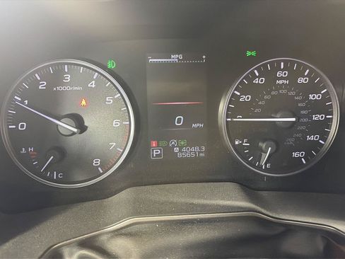 Used 2020 Subaru Outback Touring AWD/4WD image 6