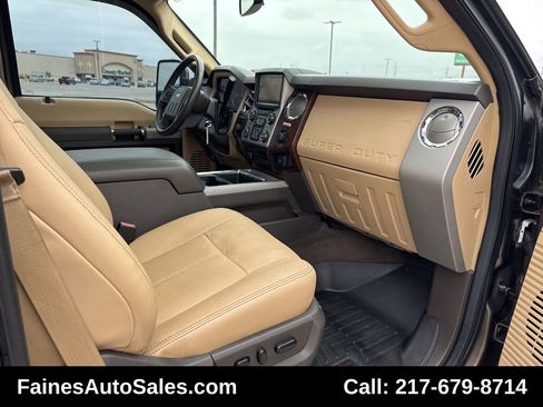 Used 2015 Ford F250 Lariat w/ Chrome Package image 88