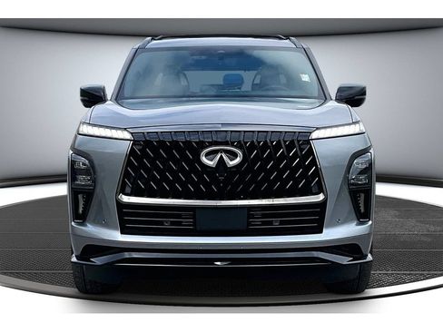 Used 2026 INFINITI QX80 4WD w/ Sport Exterior Package image 4