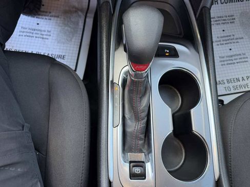 Used 2022 Chevrolet Malibu RS image 38