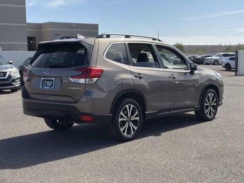 Used 2022 Subaru Forester Limited AWD/4WD image 7