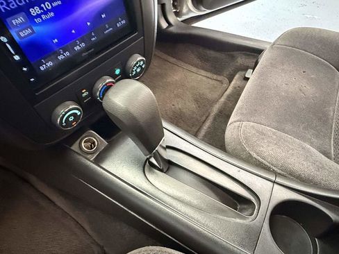 Used 2006 Chevrolet Monte Carlo LS FWD image 17