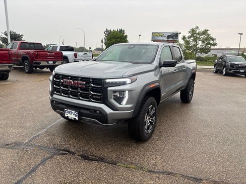 Used 2025 GMC Canyon AT4 AWD/4WD image 1