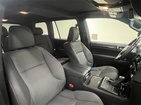 Certified 2023 Lexus GX 460 Premium w/ Premium Package image 11