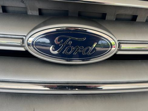 Used 2019 Ford Escape SE AWD/4WD image 29