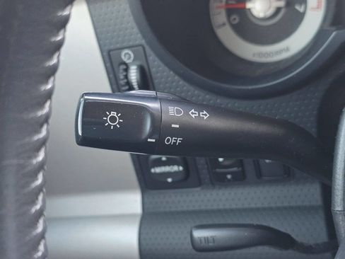 Used 2009 Toyota FJ Cruiser Base 4x4 4dr SUV 5A image 55