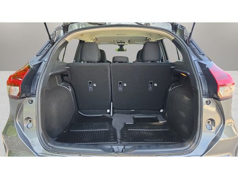 Used 2024 Nissan Kicks SR FWD image 22