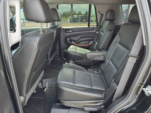 Used 2019 Chevrolet Tahoe Premier w/ RST 6.2L Performance Edition AWD/4WD image 18